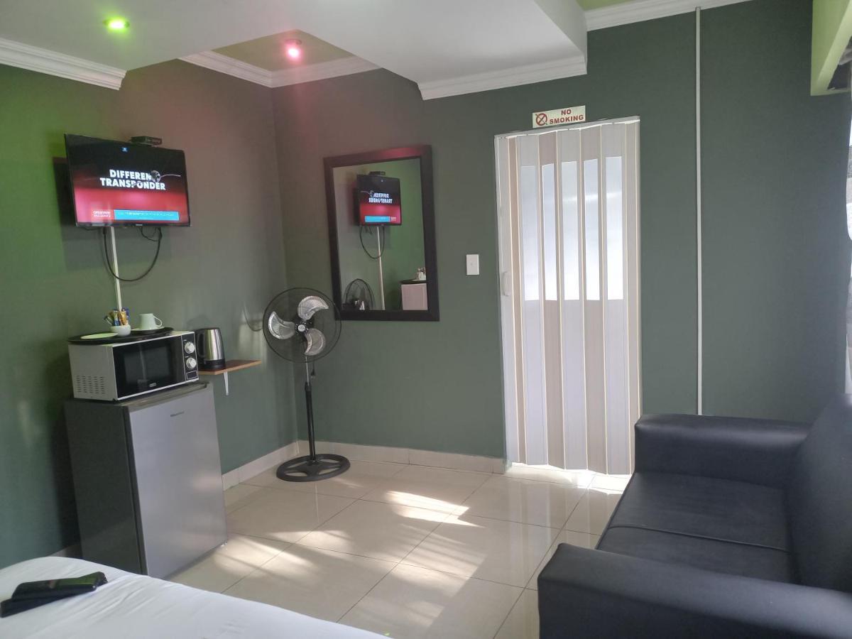 Wise Bird Guest House روديبورت المظهر الخارجي الصورة