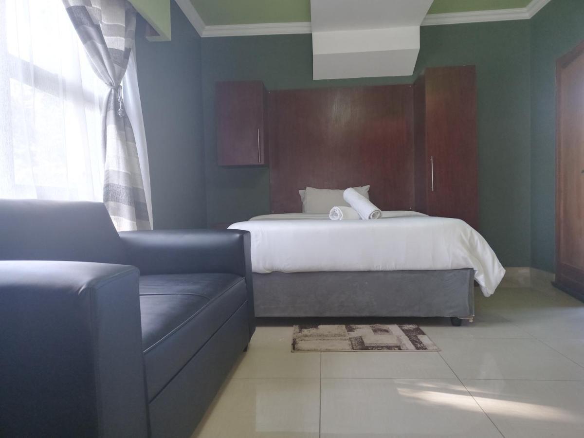 Wise Bird Guest House روديبورت المظهر الخارجي الصورة