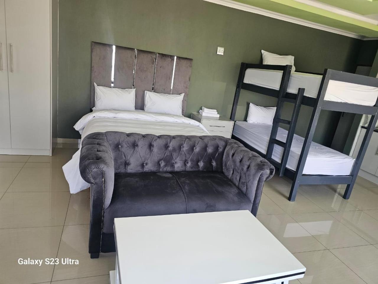 Wise Bird Guest House روديبورت المظهر الخارجي الصورة
