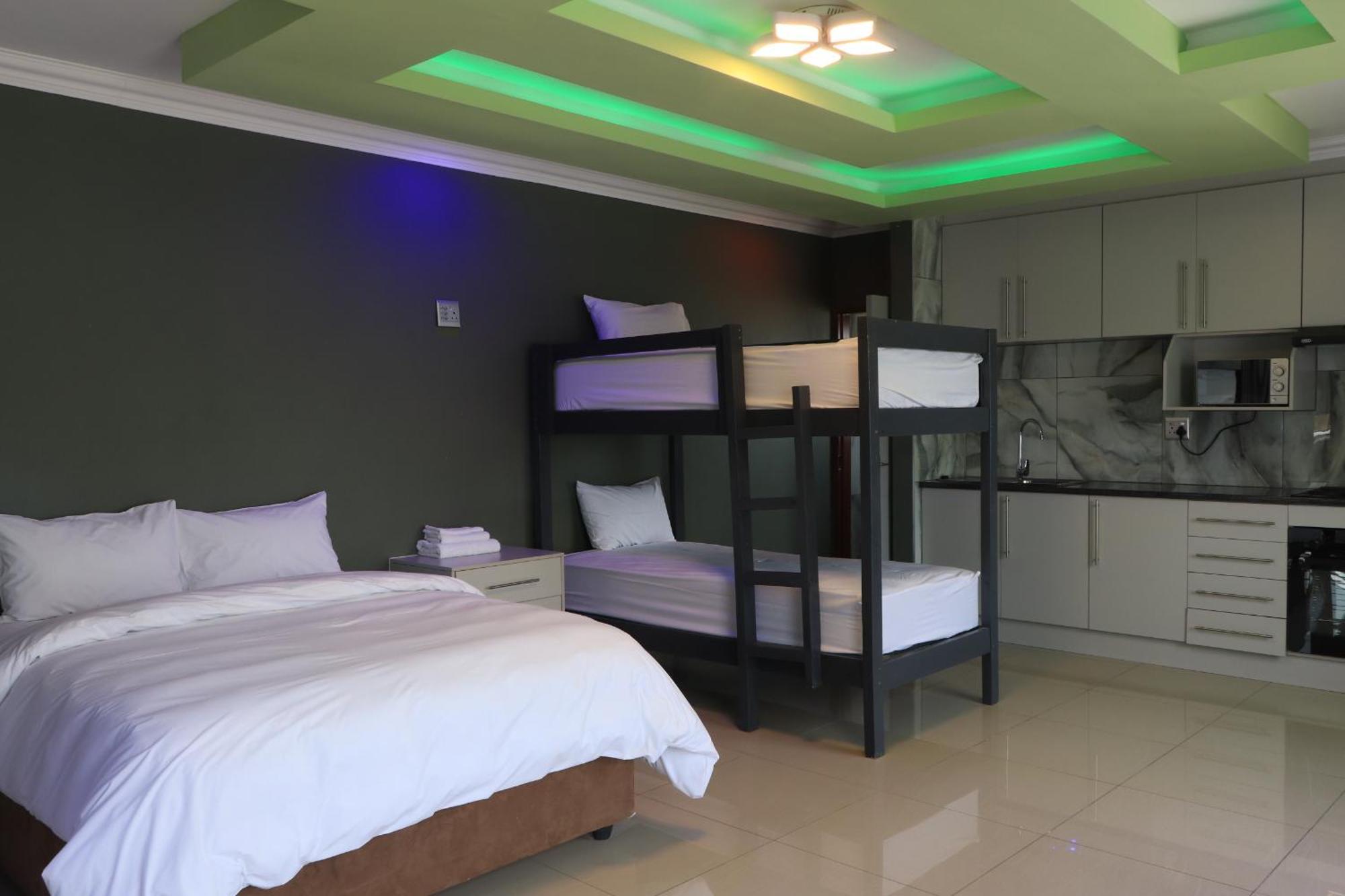 Wise Bird Guest House روديبورت المظهر الخارجي الصورة