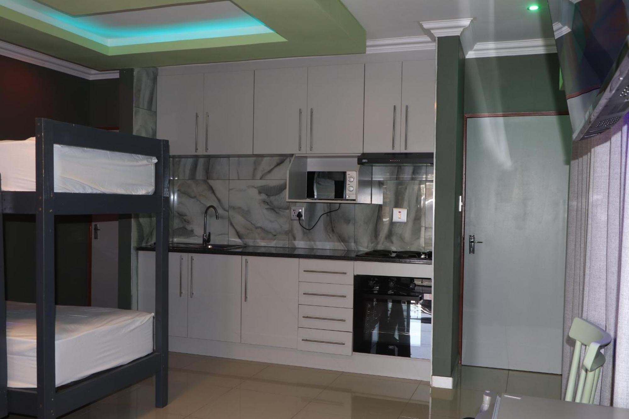 Wise Bird Guest House روديبورت المظهر الخارجي الصورة